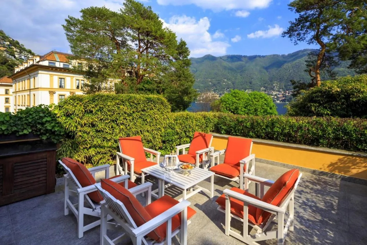 Villa Malakoff Τσερνόμπιο Lodge